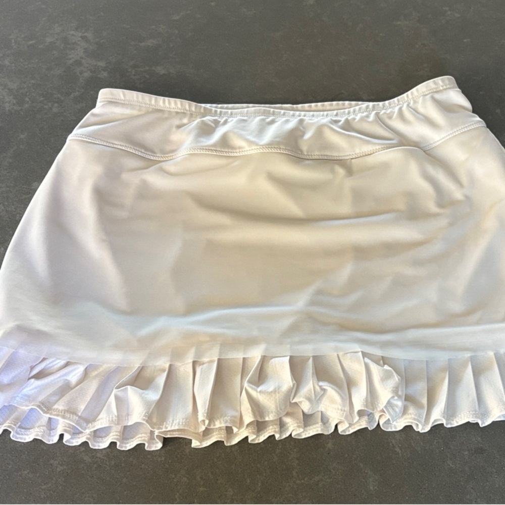 Jofit White Ruffle Mini Skirt